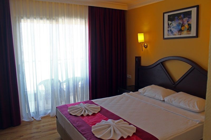 Cle Resort Hotel 马尔马里斯 外观 照片