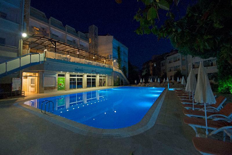 Cle Resort Hotel 马尔马里斯 外观 照片